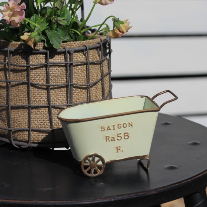 Vintage Iron Two-Wheel Cart Pl - Pilea Peperomioides avaliação e preço